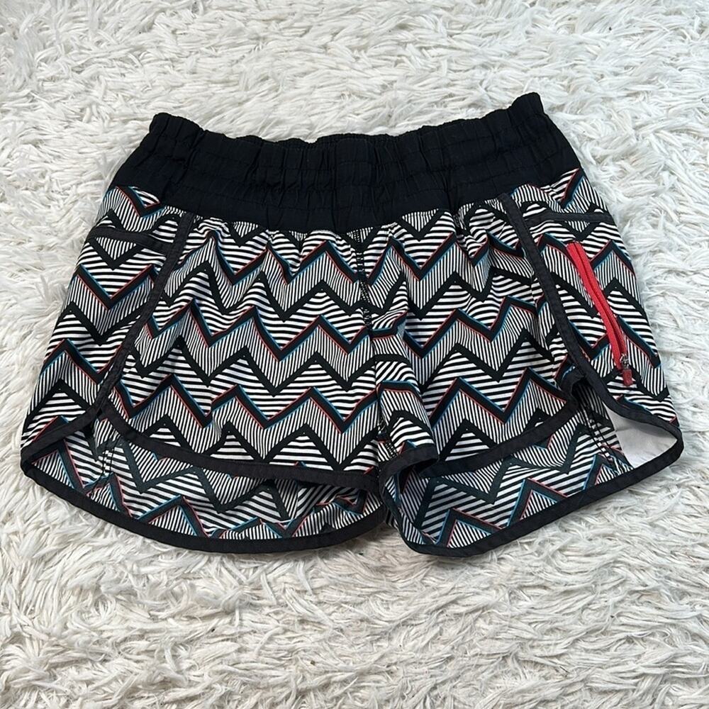 Lululemon Tracker Short II 2014 Seawheeze - 3D Chevron